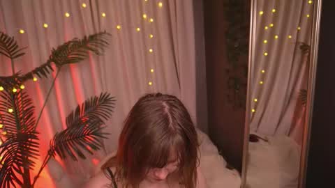 constant schedule Wednesday  Friday  Saturday  Sunday  The Rosemarie online show from 11/16/25, 06:13