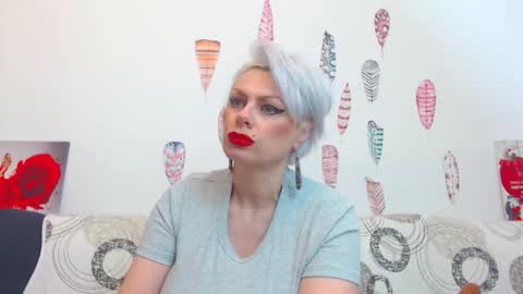 Snapshot of pure_seduce_wow chatting on 02/02/26, 01:04 Goldie online show from 02/02/26, 01:04