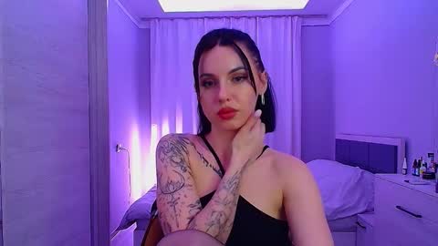 Snapshot of pure_temptation_j chatting on 01/13/26, 04:56 Julia online show from 01/13/26, 04:56