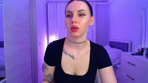 Snapshot of pure_temptation_j chatting on 02/21/26, 03:57 Julia online show from 02/21/26, 03:57