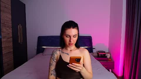 Snapshot of pure_temptation_j chatting on 04/04/26, 04:15 Julia online show from 04/04/26, 04:15