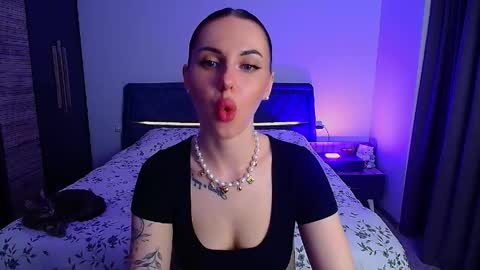 Snapshot of pure_temptation_j chatting on 04/23/26, 03:47 Julia online show from 04/23/26, 03:47