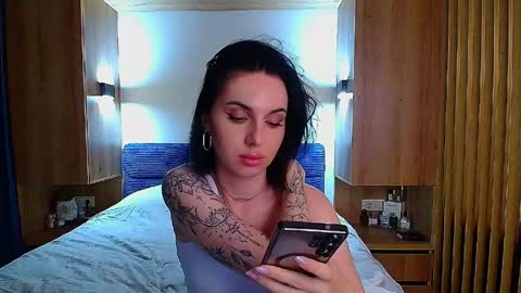 Snapshot of pure_temptation_j chatting on 06/02/26, 05:15 Julia online show from 06/02/26, 05:15