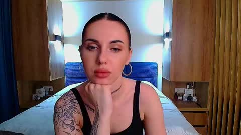 Snapshot of pure_temptation_j chatting on 06/04/26, 04:57 Julia online show from 06/04/26, 04:57
