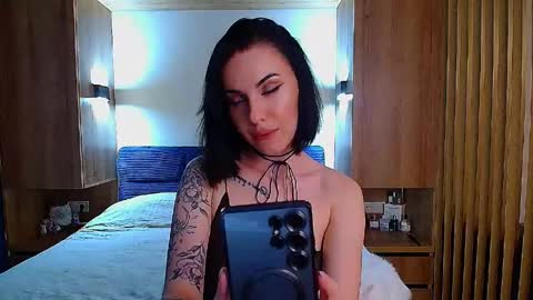 Snapshot of pure_temptation_j chatting on 06/06/26, 03:06 Julia online show from 06/06/26, 03:06
