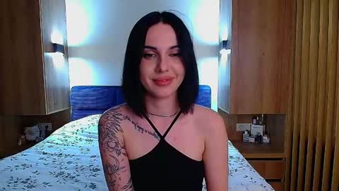 Julia online show from 06/18/26, 04:33