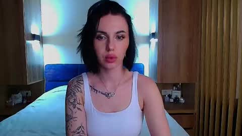 Julia online show from 07/13/26, 02:42
