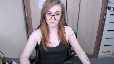 I am Mila online show from 12/25/24, 02:34