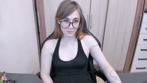 I am Mila online show from 02/01/25, 06:40