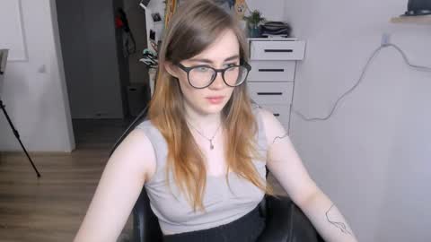 I am Mila online show from 09/11/25, 09:20