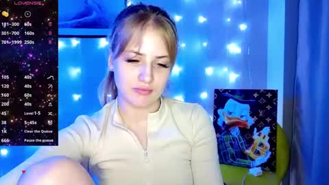 Alicia online show from 01/25/25, 06:46