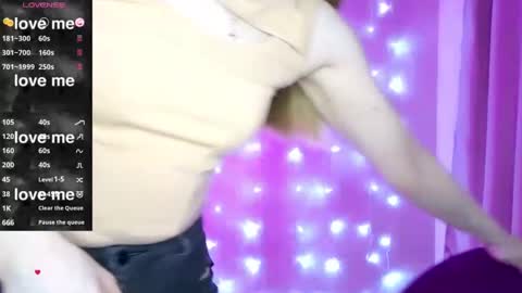 Alicia online show from 02/01/25, 06:29