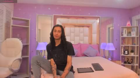 Snapshot of puretemptation_ chatting on 03/28/26, 07:46 Experienced guys online show from 03/28/26, 07:46