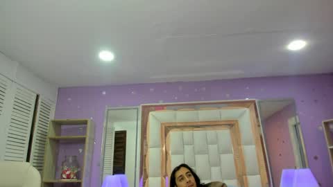 Snapshot of puretemptation_ chatting on 05/25/26, 07:31 Experienced guys online show from 05/25/26, 07:31