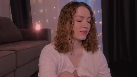 Snapshot of purity_ring chatting on 12/21/25, 10:55 Marie online show from 12/21/25, 10:55