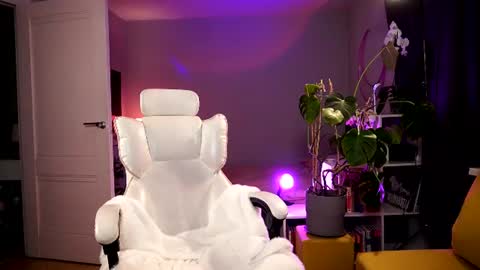 Sasha  wait you here 6 of November. will celebrate my B- day online show from 07/03/26, 01:28