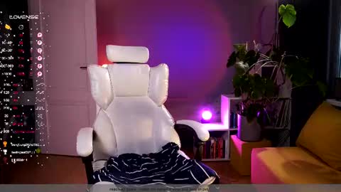 Sasha  wait you here 6 of November. will celebrate my B- day online show from 08/07/26, 01:35