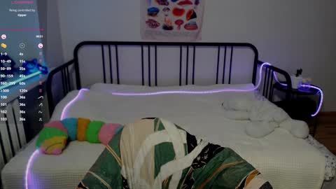 Francine online show from 12/27/24, 11:21