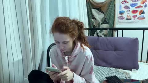 Francine online show from 11/12/25, 03:23