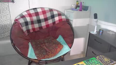 Snapshot of purplekushmama21 chatting on 01/19/25, 12:17 Lil Kush online show from 01/19/25, 12:17