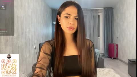 Snapshot of purrpaw chatting on 11/01/25, 10:23 Zendaya online show from 11/01/25, 10:23