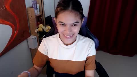 Snapshot of pussiswet_xx chatting on 06/06/26, 10:58 jessy online show from 06/06/26, 10:58