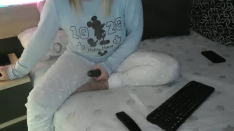 Lara online show from 01/26/25, 10:35
