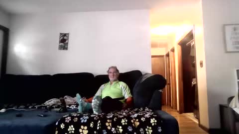 Mark online show from 10/28/25, 04:53