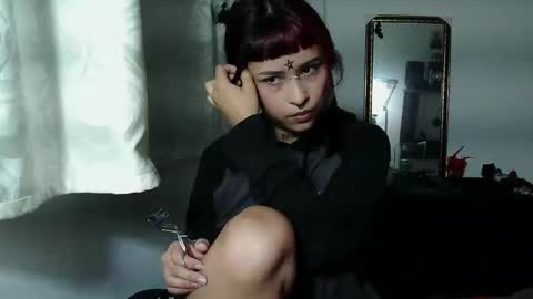 Katiux online show from 10/12/25, 11:37