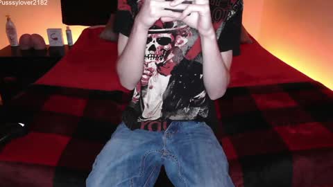 pussylover2182 online show from 09/24/25, 04:16