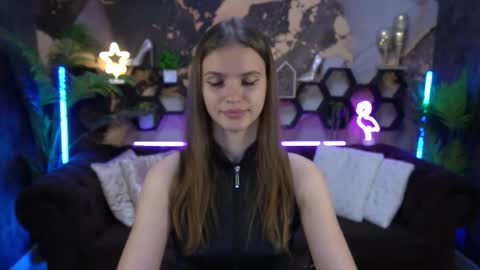 Ellie online show from 09/25/25, 02:10