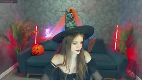 Ellie online show from 10/28/25, 06:50