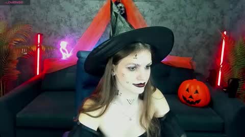 Ellie online show from 11/01/25, 07:43