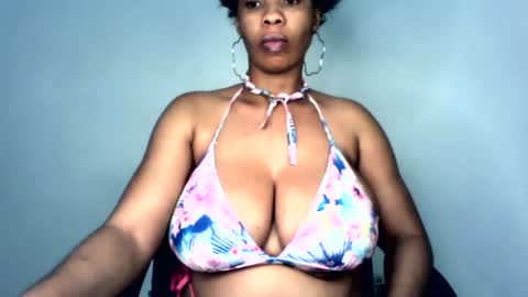 Snapshot of pussywet8623448 chatting on 07/18/26, 04:00 pussywet8623448 online show from 07/18/26, 04:00