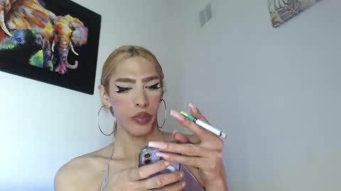 Snapshot of putinna chatting on 03/04/26, 08:26 Pau Manchita online show from 03/04/26, 08:26