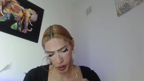 Snapshot of putinna chatting on 03/14/26, 09:42 Pau Manchita online show from 03/14/26, 09:42