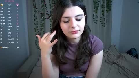 Ava online show from 10/23/25, 09:13