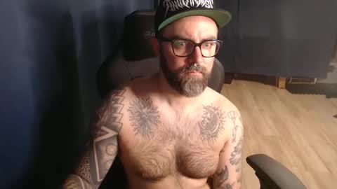 Snapshot of pyroxen chatting on 09/19/25, 08:49 Yog Sothoth online show from 09/19/25, 08:49