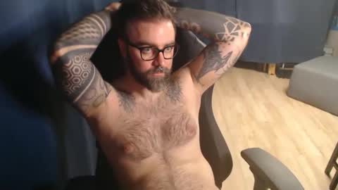 Snapshot of pyroxen chatting on 09/23/25, 07:50 Yog Sothoth online show from 09/23/25, 07:50