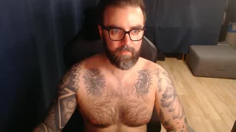 Snapshot of pyroxen chatting on 09/25/25, 07:39 Yog Sothoth online show from 09/25/25, 07:39