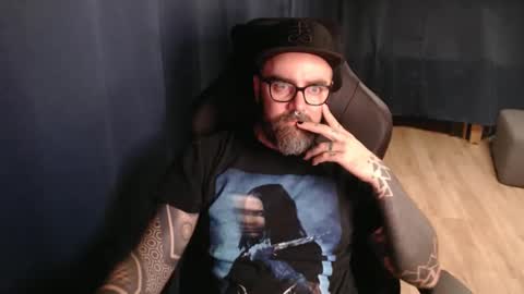 Snapshot of pyroxen chatting on 10/07/25, 09:23 Yog Sothoth online show from 10/07/25, 09:23