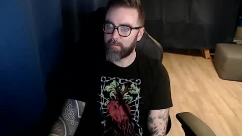 Snapshot of pyroxen chatting on 10/17/25, 09:17 Yog Sothoth online show from 10/17/25, 09:17