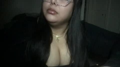 Snapshot of pytbbw chatting on 12/15/24, 03:24 Prettypink Tinyhole online show from 12/15/24, 03:24