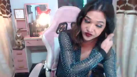 Snapshot of pythoncock4u chatting on 10/06/25, 03:42 Queen Agatha online show from 10/06/25, 03:42