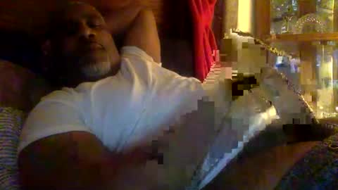 Snapshot of q35555 chatting on 12/15/25, 04:28 danniboy69 online show from 12/15/25, 04:28