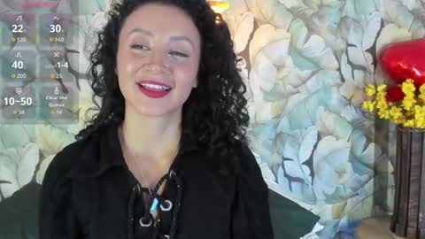 qadeshh  online show from 09/23/25, 09:29