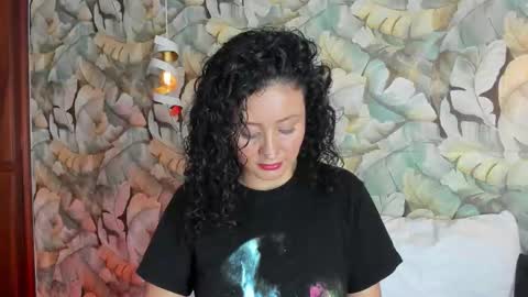 qadeshh  online show from 10/13/25, 06:13