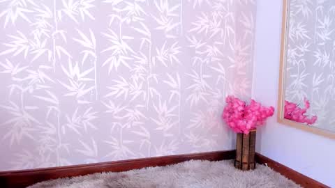 qadeshh  online show from 10/26/25, 10:58