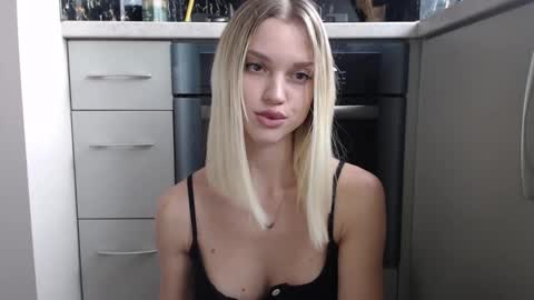 Milana online show from 01/27/25, 11:00