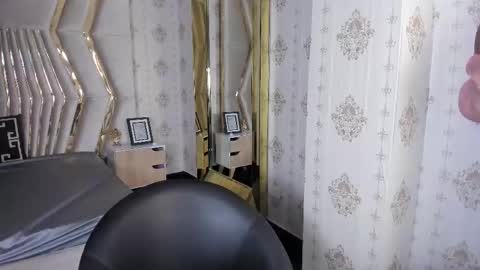 Snapshot of qeen_black2 chatting on 12/01/25, 09:20 Keyla Queen Black online show from 12/01/25, 09:20